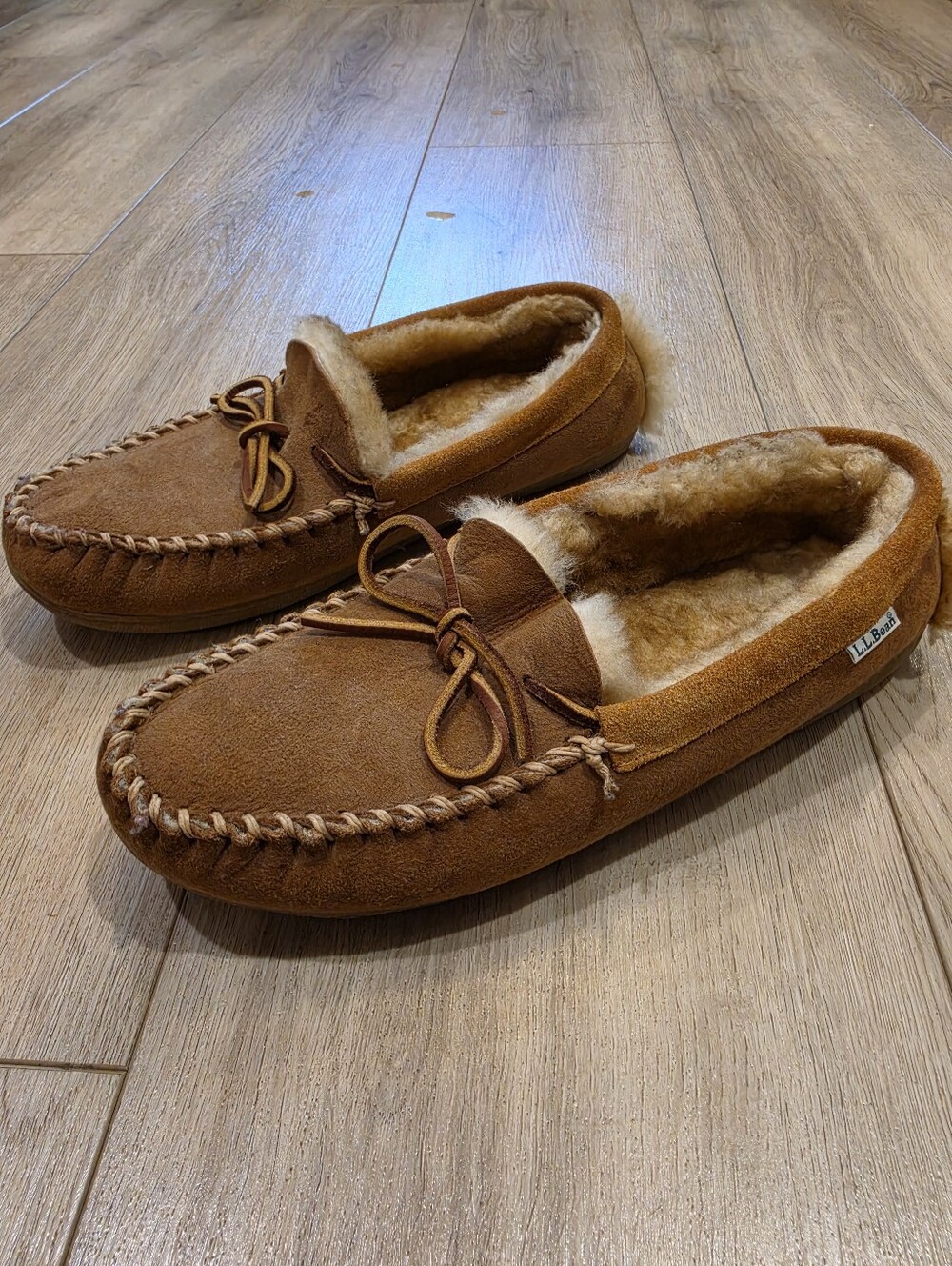 L.L.Bean Wicked Good Brown Suede Shearling Lined Moccasin Slippers Men’s 11M